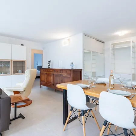 Apartment Ground-floor 2 Bedroom - Near Centre & Beaches Cannes