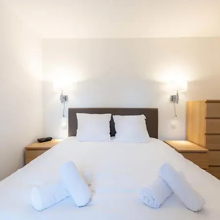 Ground-floor 2 Bedroom - Near Centre & Beaches Cannes