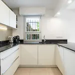 Ground-floor 2 Bedroom - Near Centre & Beaches