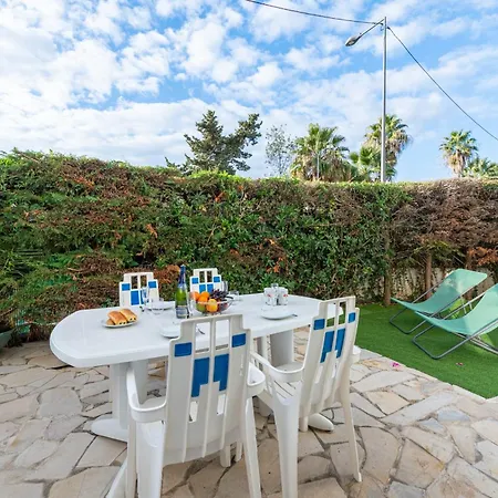 Ground-floor 2 Bedroom - Near Centre & Beaches Cannes